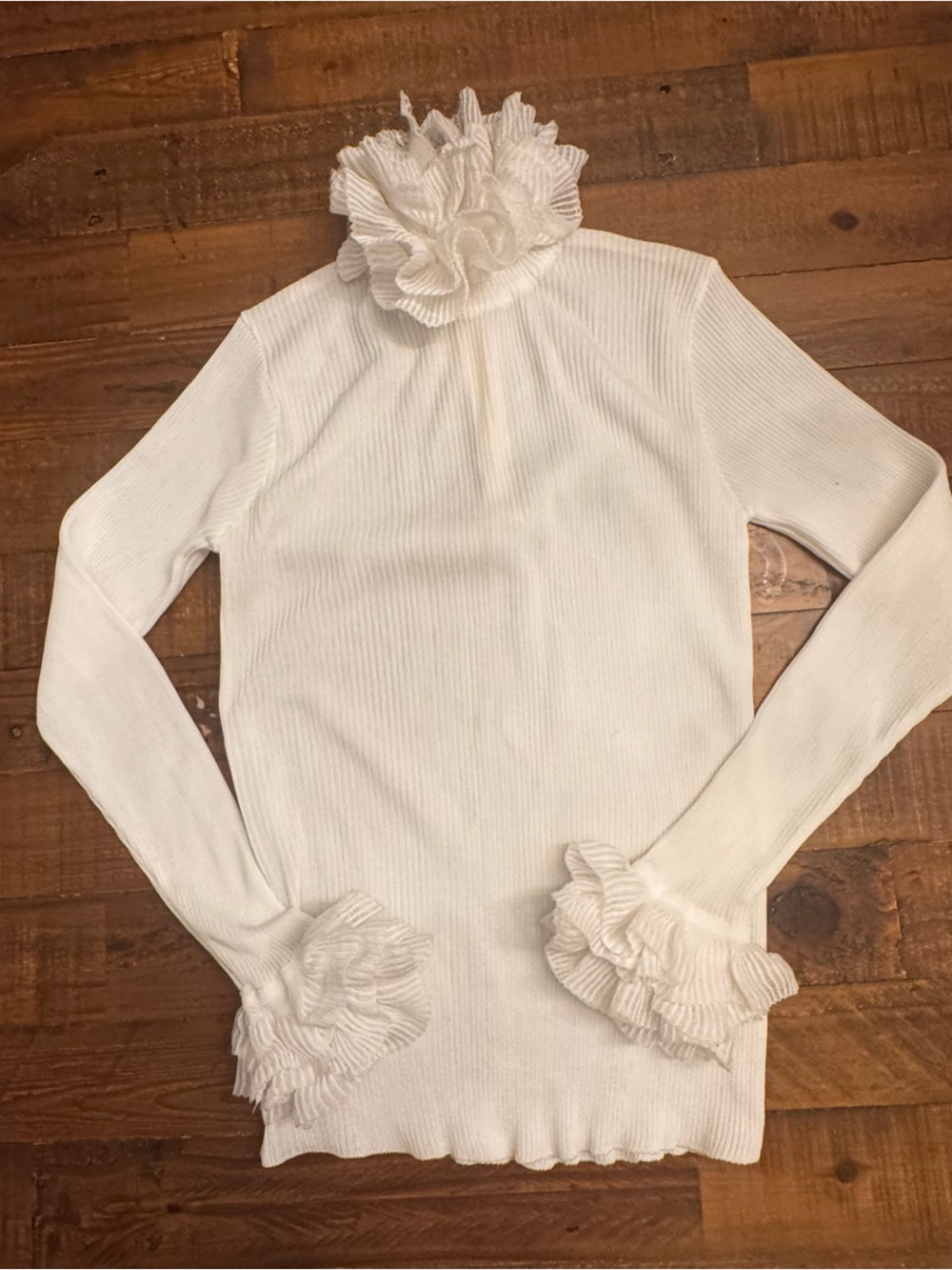JOYCE Vintage Ruffle Cuff Sweater